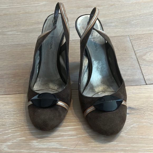 Brown heels - Picture 1 of 6